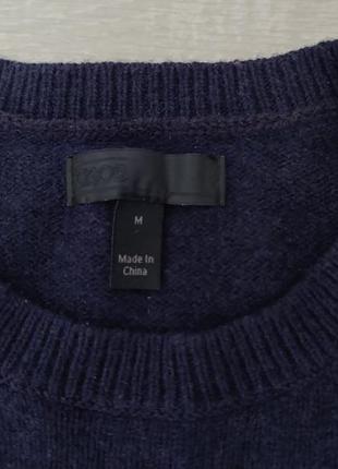 Качественный свитер из полушерсти с круглой горловиной m4 фото