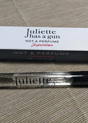 Julliette has a gun not a perfume superdose  5ml