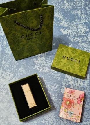 Помада gucci в подарунковій упаковці