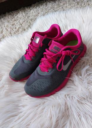 Nike7 фото