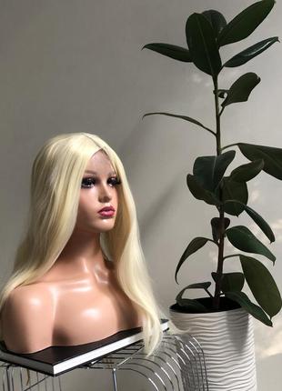 Парик с мини-имитацией кожи головы в цвете блонд (3490)3 фото