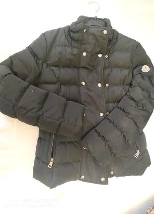 Куртка пухова moncler (s)