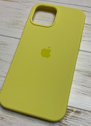 Силиконовый чехол silicone case для iphone 12 с закрытым низом желтый lemonade 37 (бампер)