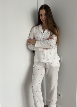 Женская муслиновая пижама, сердечки розовые на белом