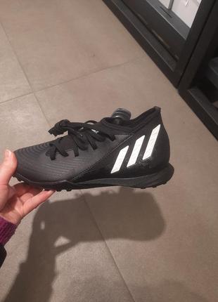 Сороконіжки adidas predator 35,36,37,38,39,40 нові оринал