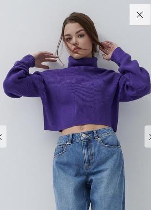 Фиолетовый свитер укороченный house