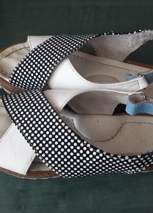 Летние босоножки с ортопедической стелькой