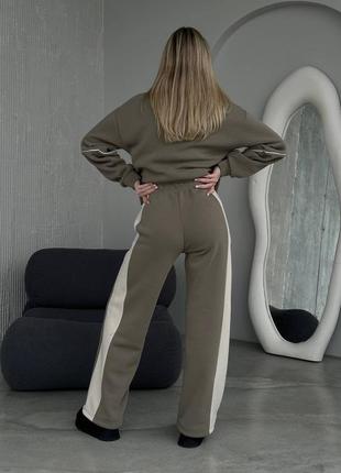 Необычный стильный женский теплый костюм на флисе комплект кофта на молнии и широкие брюки6 фото