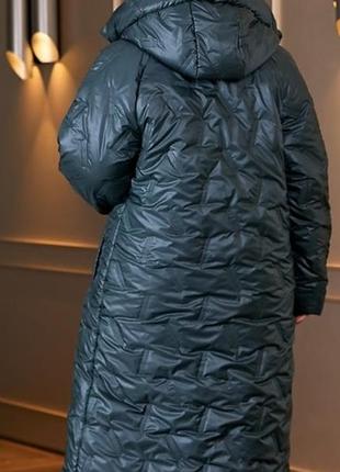 Пальто женское стеганое длинное, теплое, с капюшоном, батал, большие размеры, изумрудное4 фото