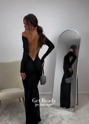 Платье макси однонтонное на длинный рукав приталено с открытой спиной качественная трендовая черная6 фото