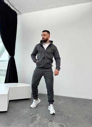 Костюм мужской на молнии4 фото