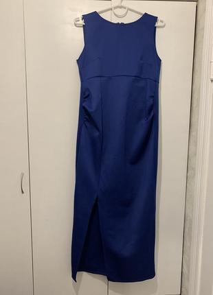 Платье миди благородного синего цвета с разрезом1 фото