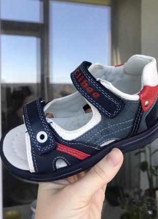 Детские кожаные босоножки на мальчика 21 размер