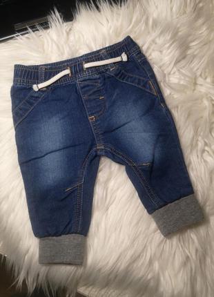 Джинсы джоггеры брюки на 0-3 месяца штанишки