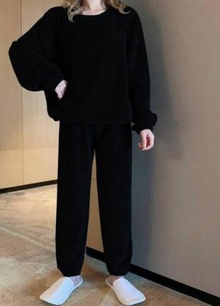 Костюм жіночий домашній теплий однотонний оверсайз кофта штани на високій посадці якісний стильний чорний