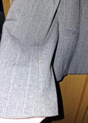 Стильный пиджак в полоску 48-50 размера3 фото