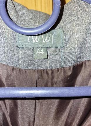 Стильный пиджак в полоску 48-50 размера4 фото
