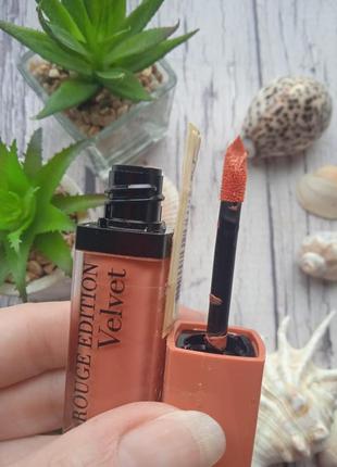 Жидкая вельветовая помада для губ bourjois rouge edition velvet тон 16
