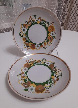 Блюдца от чайных пар