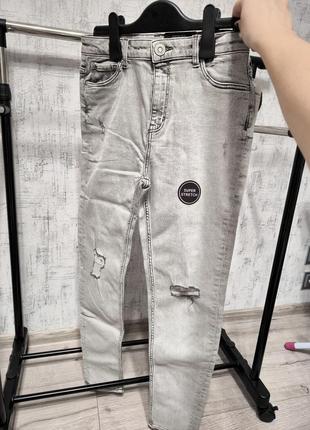 Джинси на дівчинку