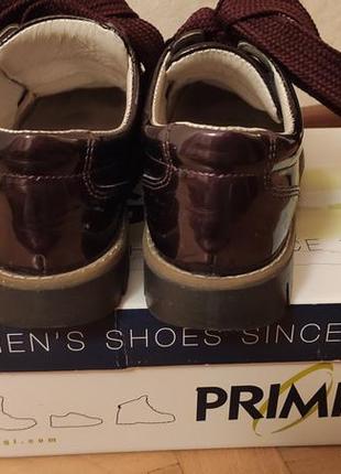 Шикарные удобные натуральные лаковые ботинки primigi 34 размера по стельке 21см (от края стельки до края 21,5см). 2 пары шнурков.3 фото