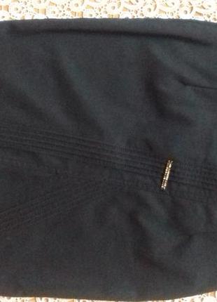 Шкільна спідниця