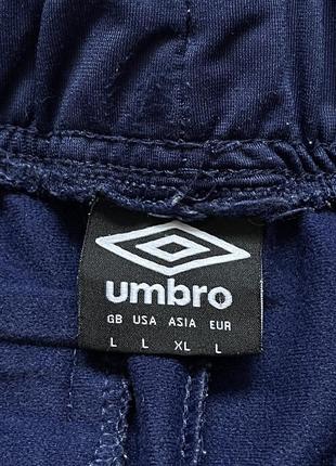 Оригінальні спортивні штани umbro з лампасами4 фото