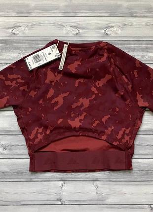 Женская футболка для тренировок adidas techfit camo print crop6 фото