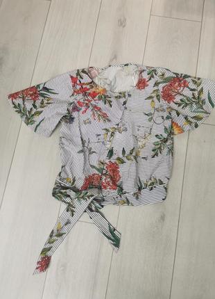 Дуже красива котонова блуза з рослинним принтом1 фото