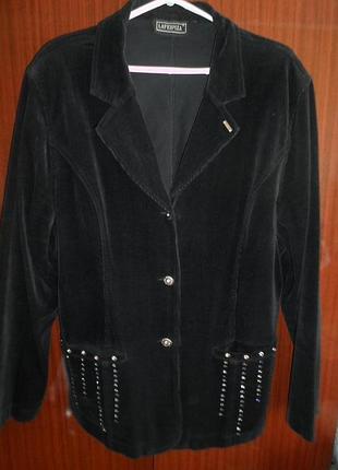 Красивый черный микровельветовый пиджак 54-56р-р