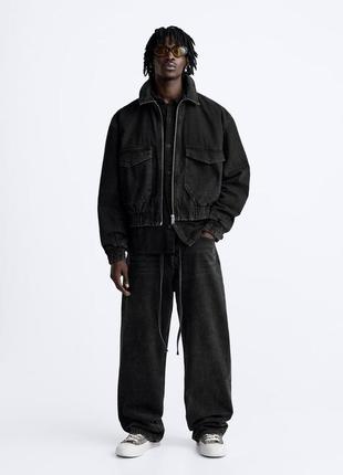 Укороченная джинсовая черная куртка вареная мужская zara new2 фото