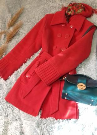 Кашемировое, демисезонное, красное пальто1 фото