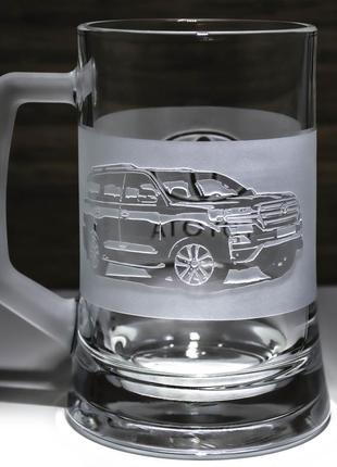 Пивний келих з гравіюванням автомобіля toyota land cruiser prado - подарунок для автомобіліста