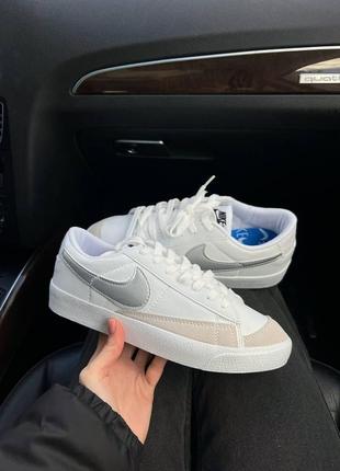 Женские кроссовки nike blazer low3 фото