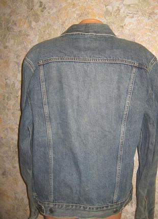Чоловіча джинсова куртка4 фото