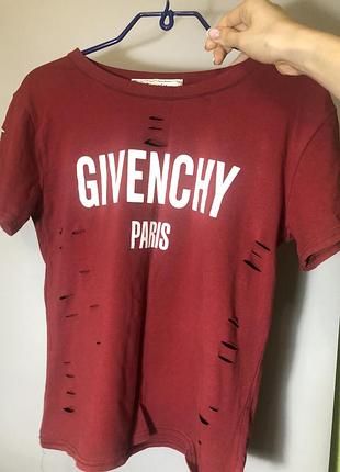 Футболка givenchy