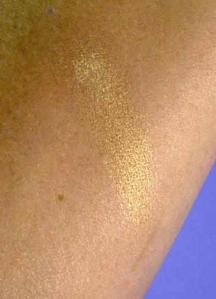 Золотой перламутр тени suva beauty eyeshadow in coriander5 фото
