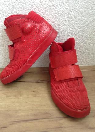 Баскетбольные женские кроссовки nike flystepper 2k3 оригинал1 фото