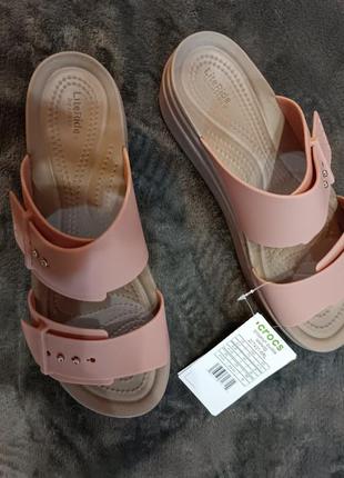 Crocs brooklyn buckle low шлепанцы на платформе крокс w10.6 фото