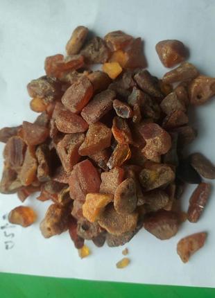 Янтарь для бус 80 грамм