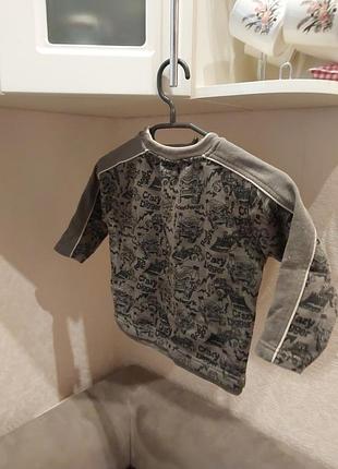 Брендова кофта на 2р 5