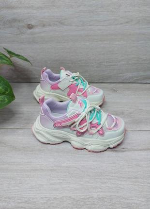 Стильні яскраві кросівки для дівчинки від kimboo