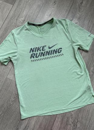 Футболка nike running.s