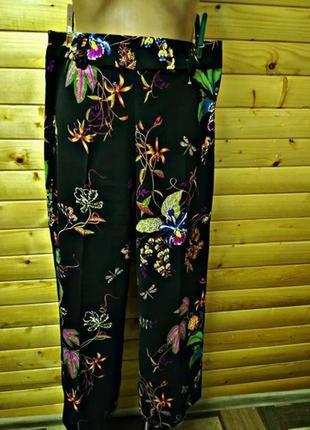 Стильные брюки кюлоты в цветочный принт известного шведского бренда h&amp;m.4 фото