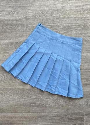 Трендовая юбка плиссе в складку голубая короткая shein теннисная5 фото