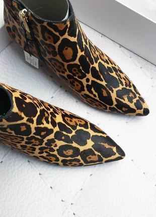 Calvin klein оригінал леопардові черевики ботильони з хутра поні3 фото