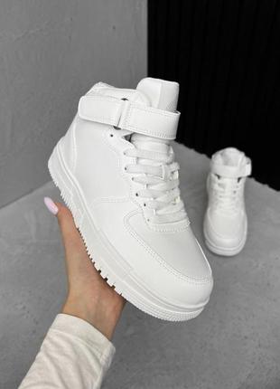 Зимние женские кроссовки dg