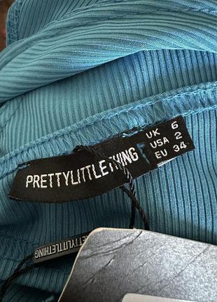 Стильный голубой кроп топ в рубчик укороченная майка prettylittlething 34/xs5 фото