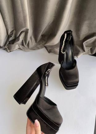 Туфли на каблуке стильные туфли туфельки туфли черные атласные стильные туфли в стиле вен ассе туфли трендовые трендовые черные атласные туфли на каблуке2 фото