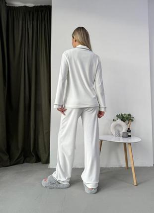 Пижама женская велюровая штаны и кофта на пуговицах4 фото